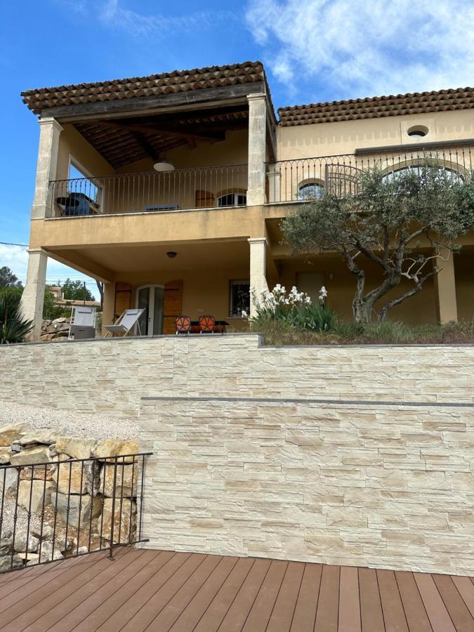 Villa Lumineuse Avec Piscine Clim 1Ere Etage Vue Panoramique Sur Les Montagnes Sur Le Site De La Sainte-Victoire Le Tholonet Exteriér fotografie